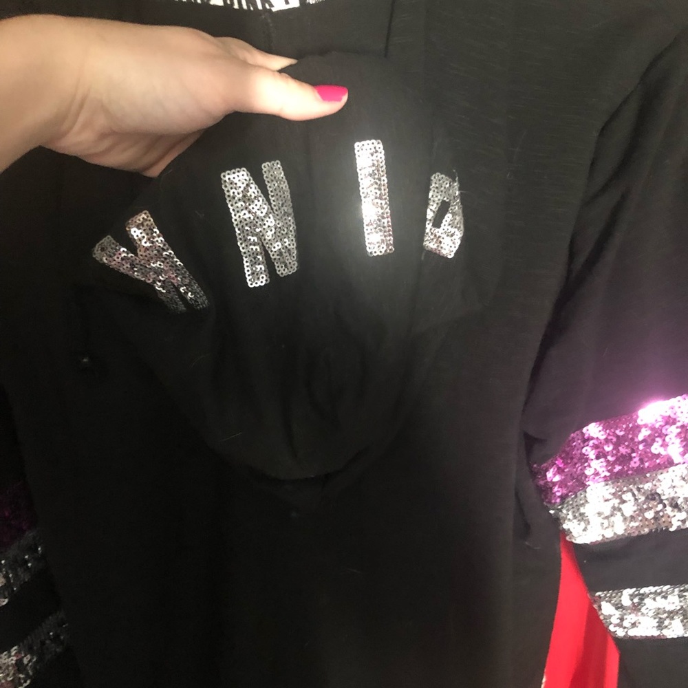 Vs pink hoodie medium perfect condition